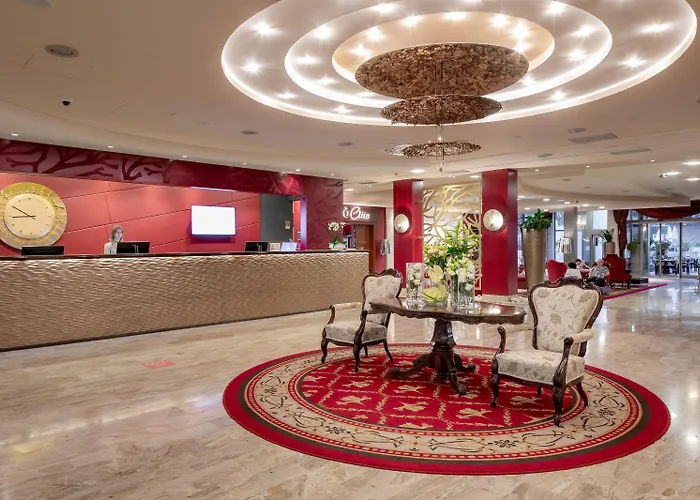 Отель Pelegrin Plava Laguna (adults Only) Умаг